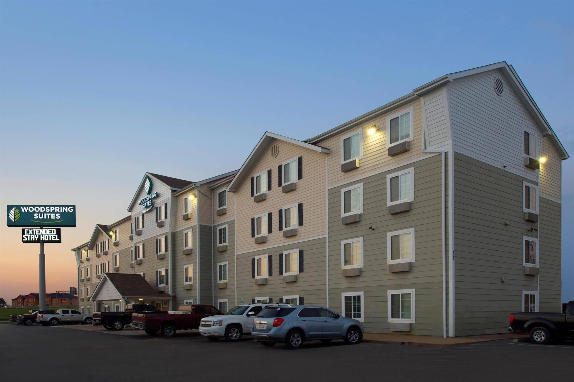 Woodspring Suites Waco Near University Bagian luar foto